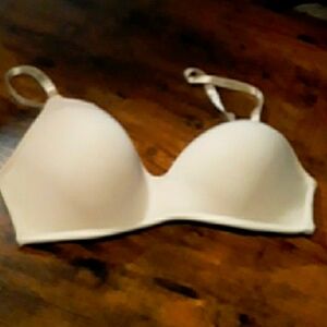 NWOT 36B Shein Creamy Beige Classic Unpadded Wirefree Gorgeous bra.